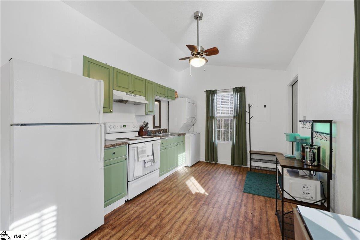 831 Neighborhood Road Wellford, SC 29385 - Photo 19 of 35