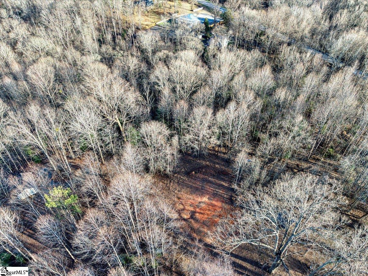 831 Neighborhood Road Wellford, SC 29385 - Photo 26 of 35