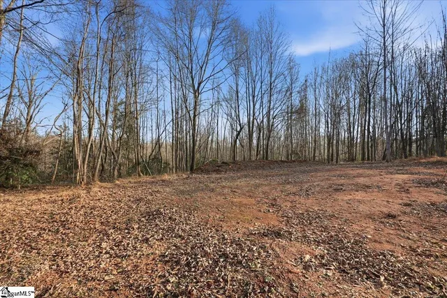 $179,385 | 831 Neighborhood Road, Wellford, SC 29385