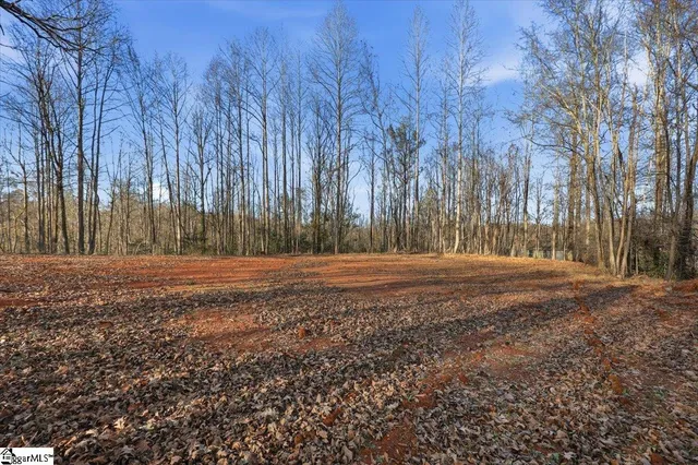 $179,385 | 831 Neighborhood Road, Wellford, SC 29385
