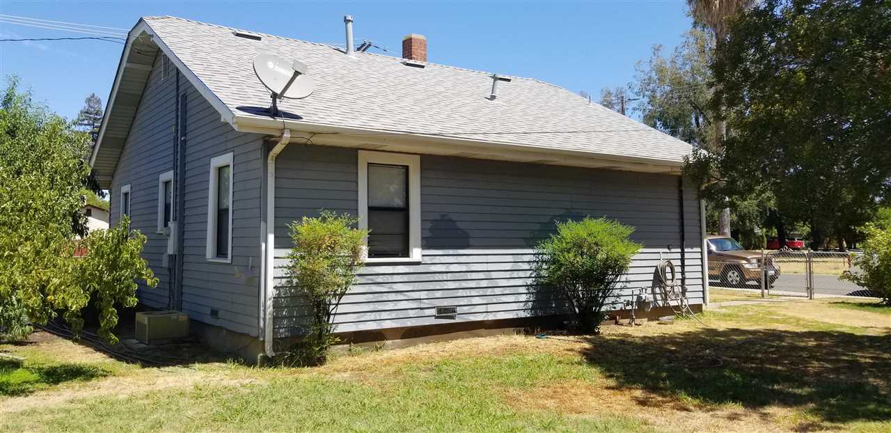 381 Aleut Street Biggs, CA 95917 - Photo 6 of 35 a view of a house with backyard and sitting area