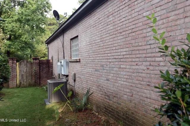 $449,900 | 523 Heatherstone Court, Ridgeland, MS 39157