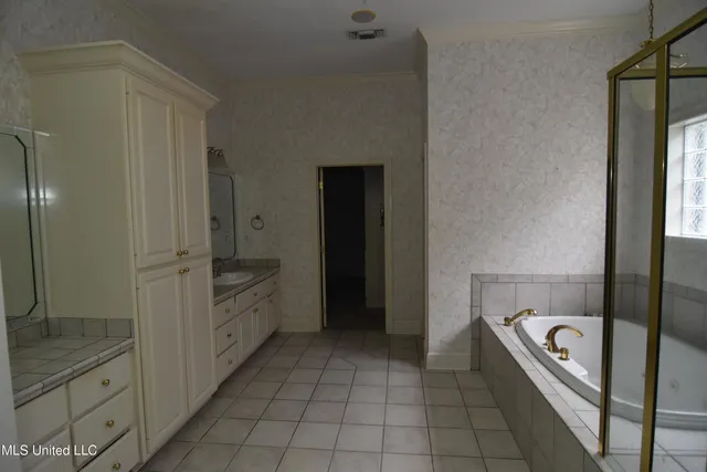 $449,900 | 523 Heatherstone Court, Ridgeland, MS 39157