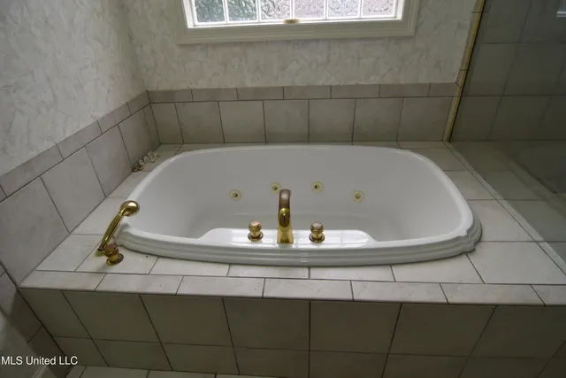 $449,900 | 523 Heatherstone Court, Ridgeland, MS 39157