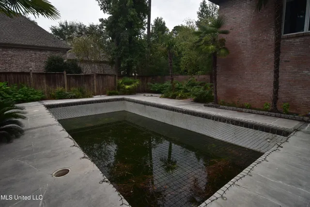 $449,900 | 523 Heatherstone Court, Ridgeland, MS 39157