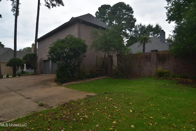 $449,900 | 523 Heatherstone Court, Ridgeland, MS 39157
