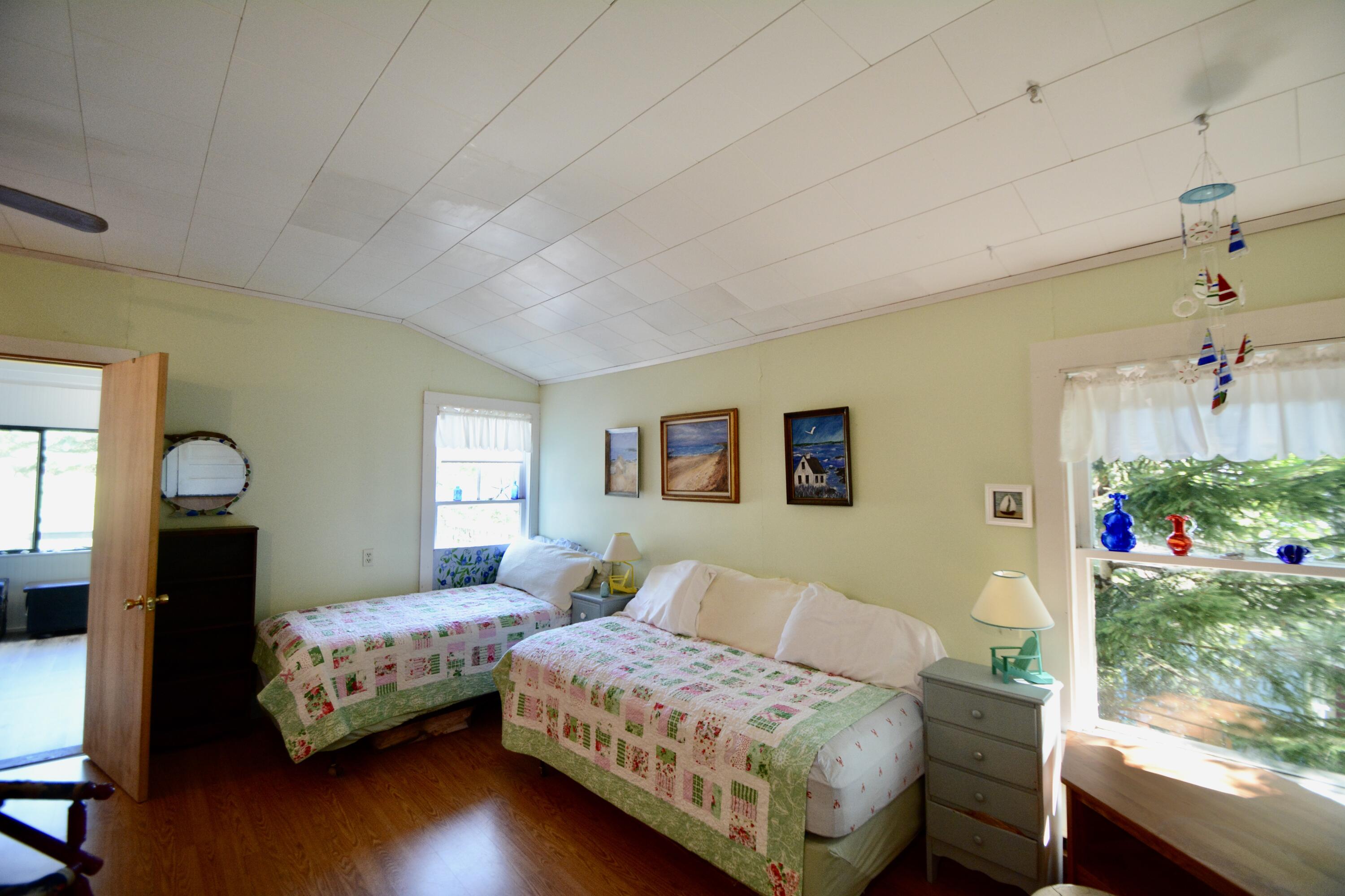 5 4th Street Northport, ME 04849 - Photo 16 of 39 Sleeping area