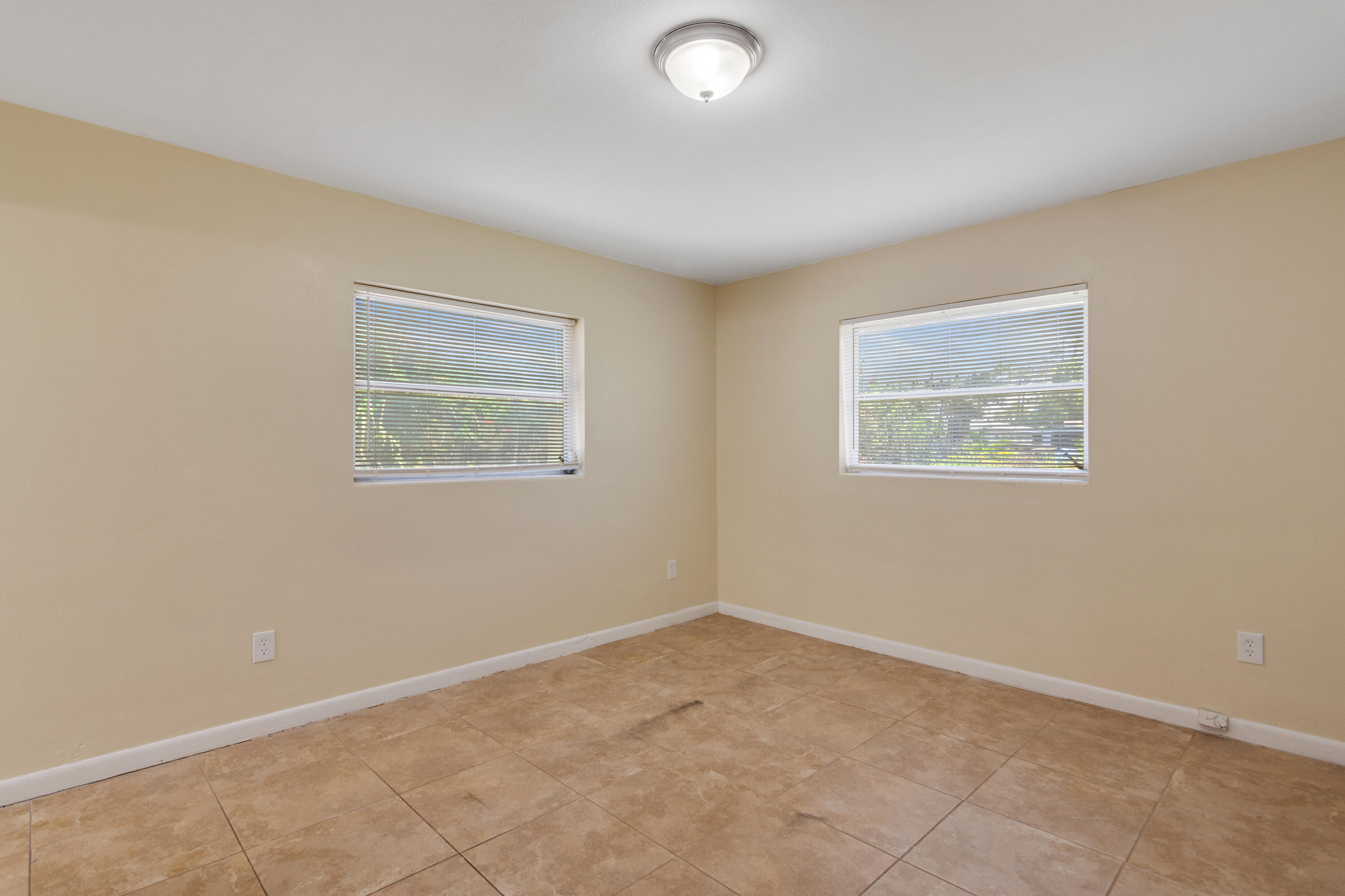 7707 James Road Fort Pierce, FL 34951 - Photo 15 of 32 Image00024