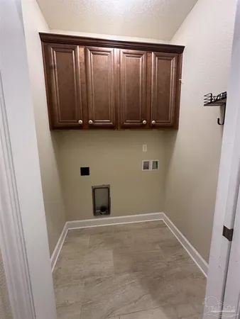 $1,950 | 3505 Mossy Oak Villas Circle, Pensacola, FL 32514