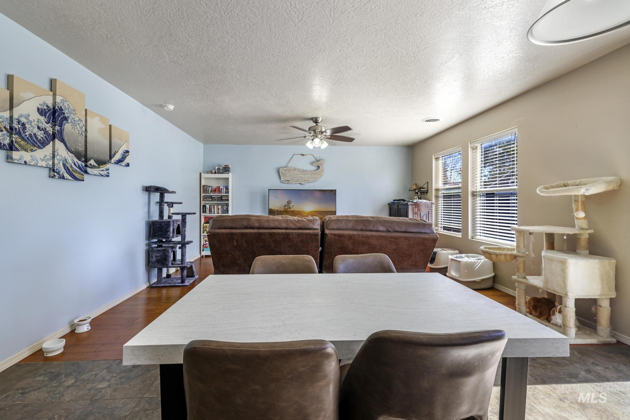 745 Southwest Lago Street Mountain Home, ID 83647 - Photo 12 of 32