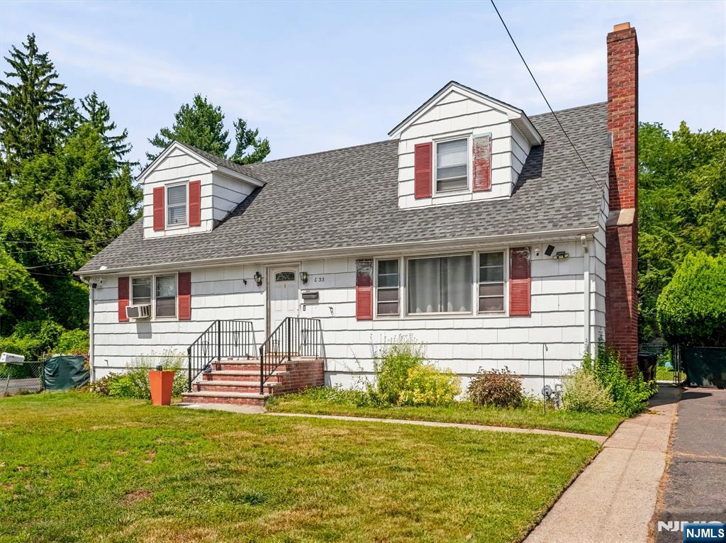 33 Prospect Street Paramus, NJ 07652 - Photo 4 of 32