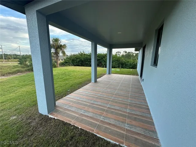 $1,850 | 1043 Eisenhower Boulevard, Lehigh Acres, FL 33974