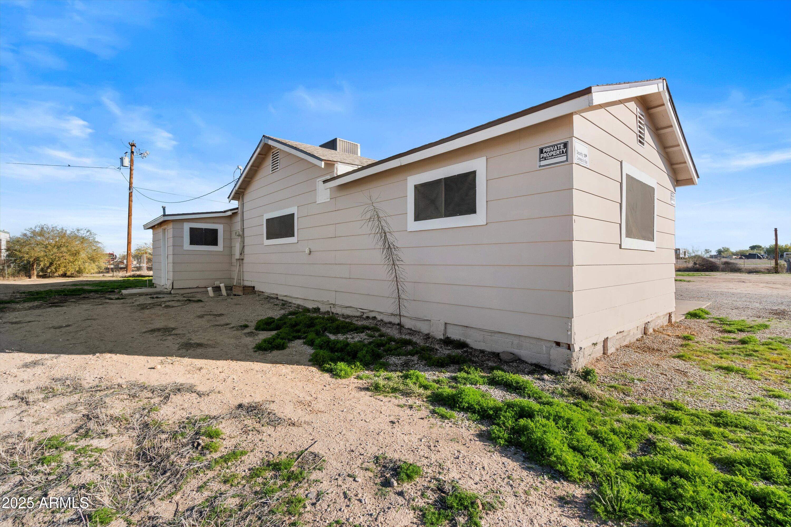 37701 West Buckeye Road Tonopah, AZ 85354 - Photo 9 of 35 09-Front of Home