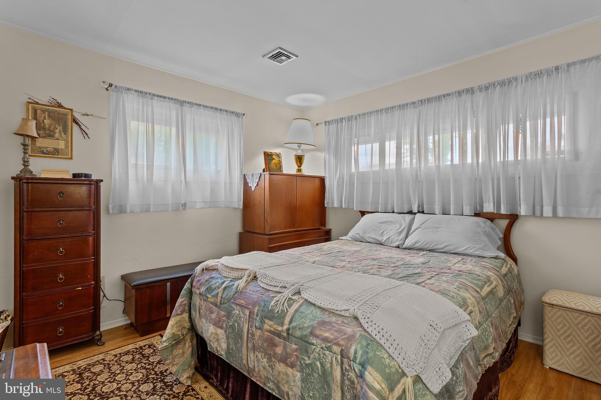 26 Crystal Road Levittown, PA 19057 - Photo 15 of 25