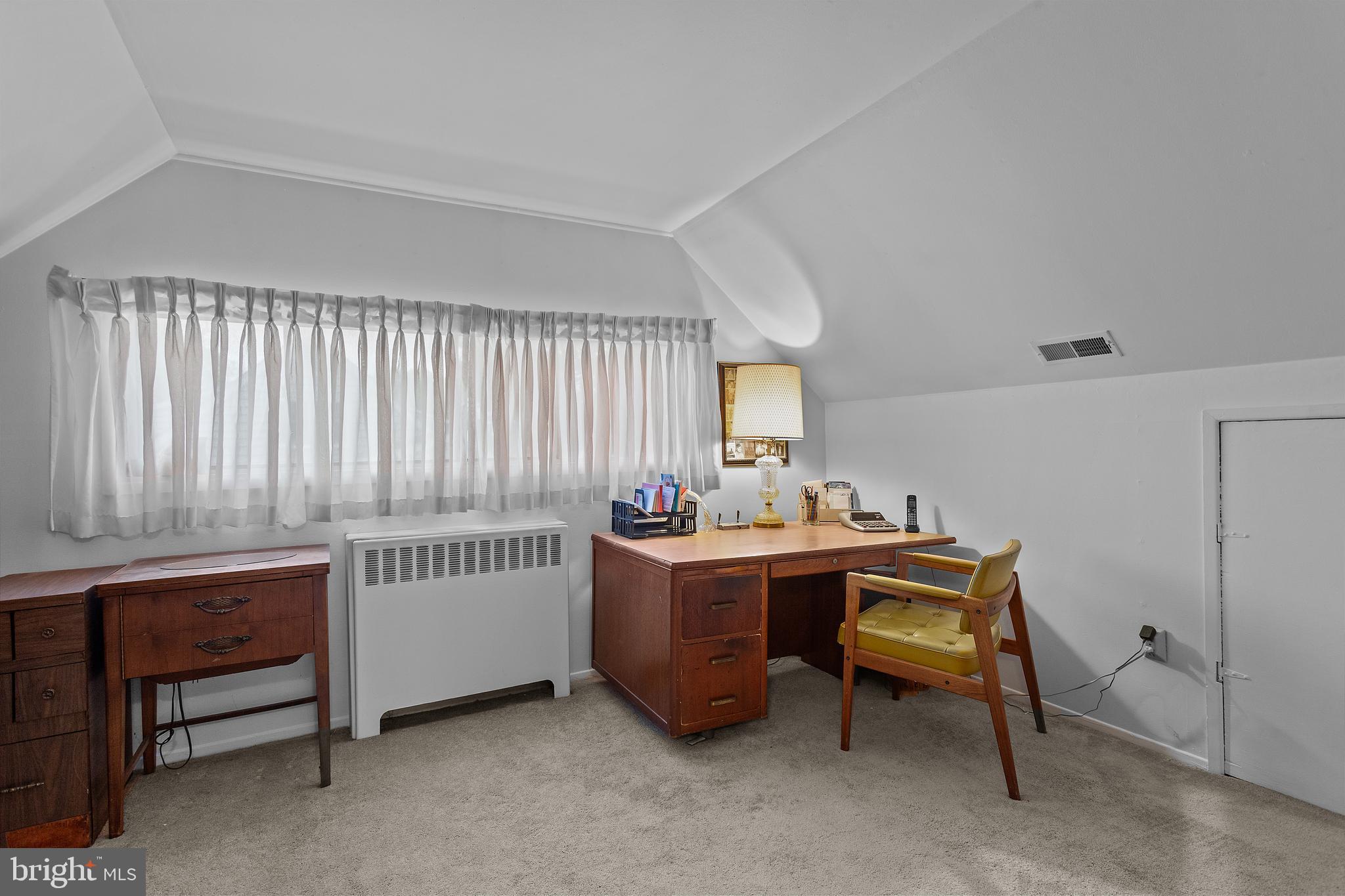 26 Crystal Road Levittown, PA 19057 - Photo 18 of 25