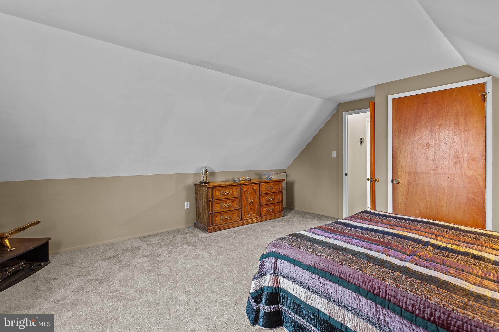 26 Crystal Road Levittown, PA 19057 - Photo 21 of 25
