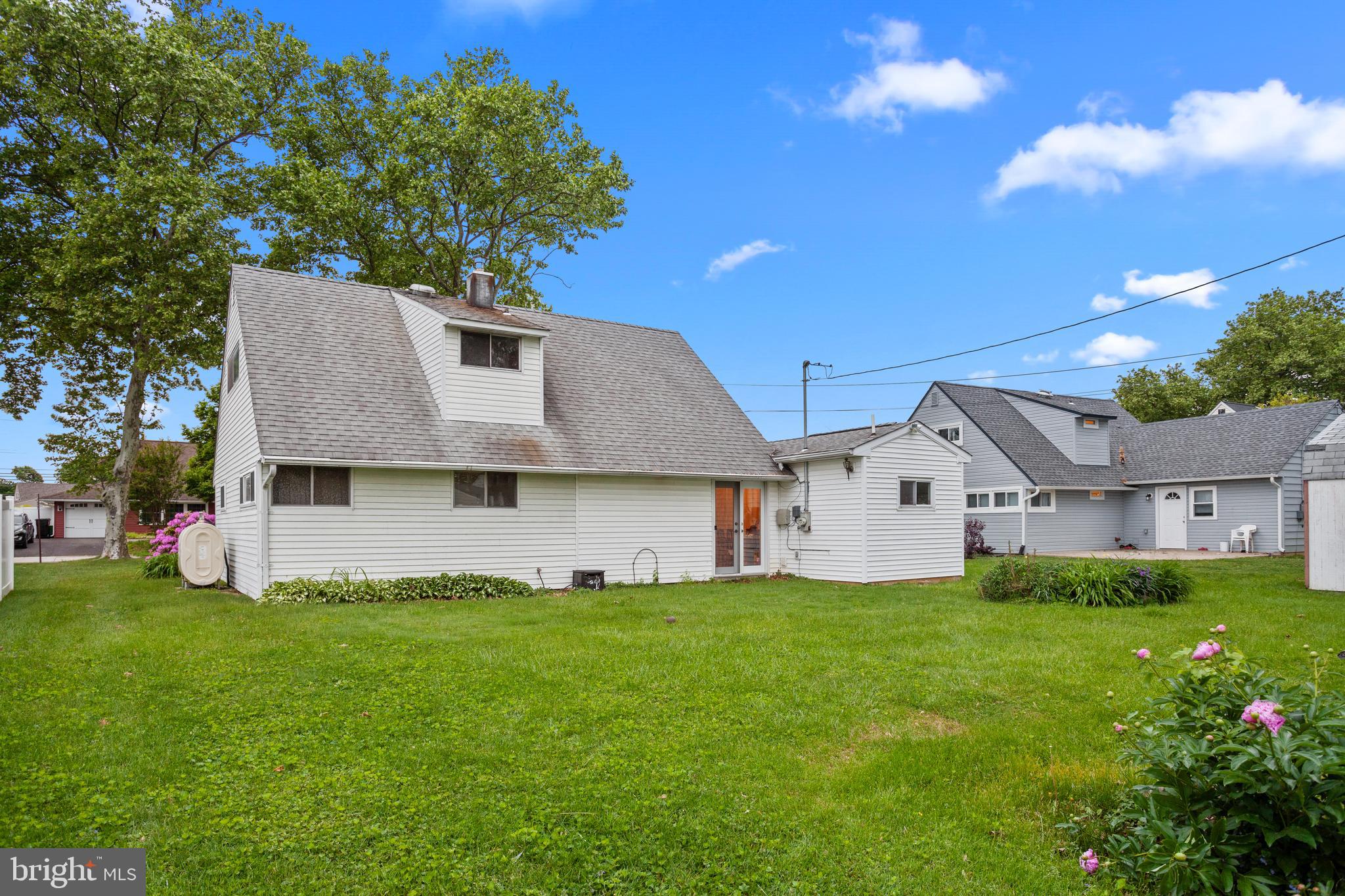 26 Crystal Road Levittown, PA 19057 - Photo 23 of 25