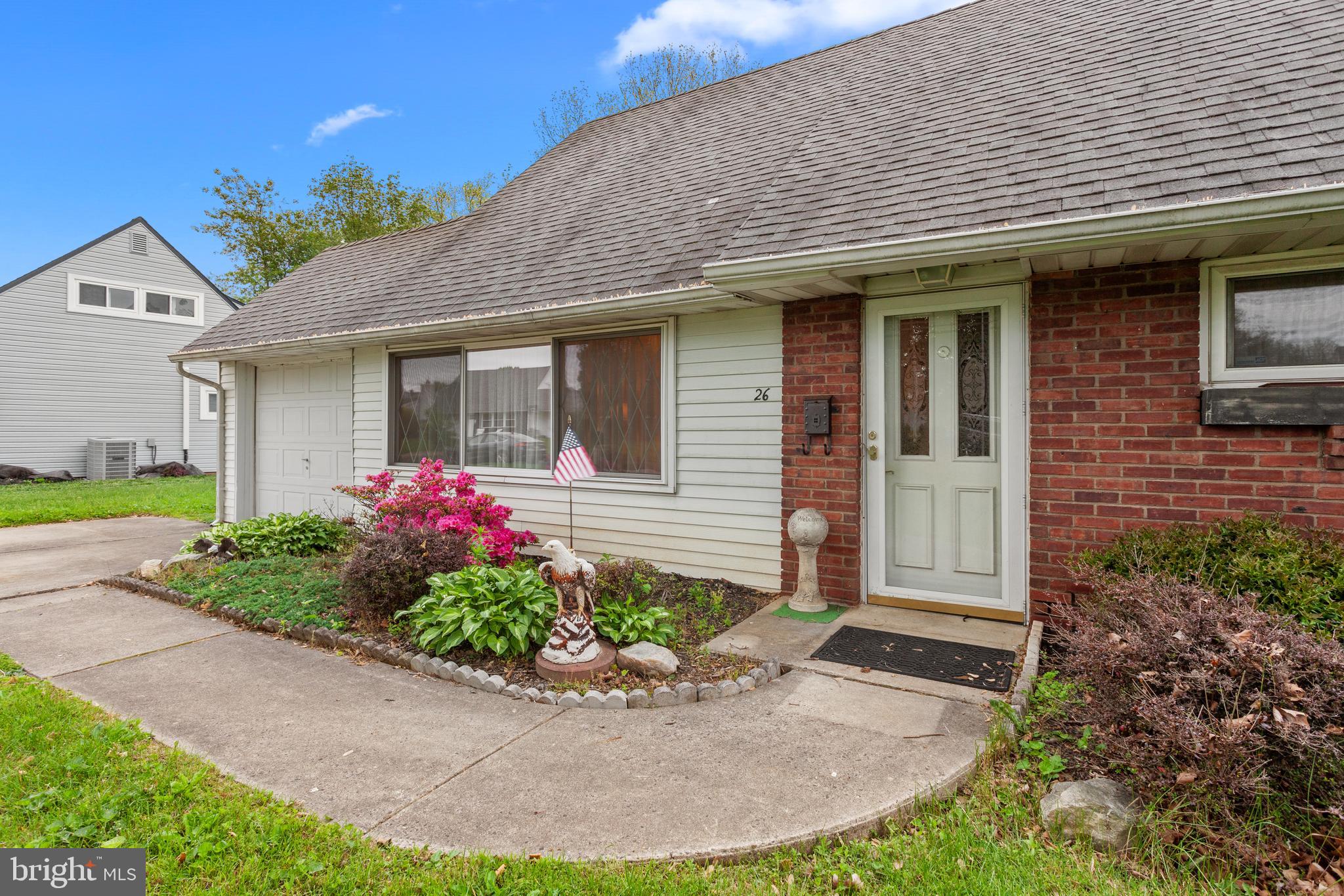 26 Crystal Road Levittown, PA 19057 - Photo 3 of 25