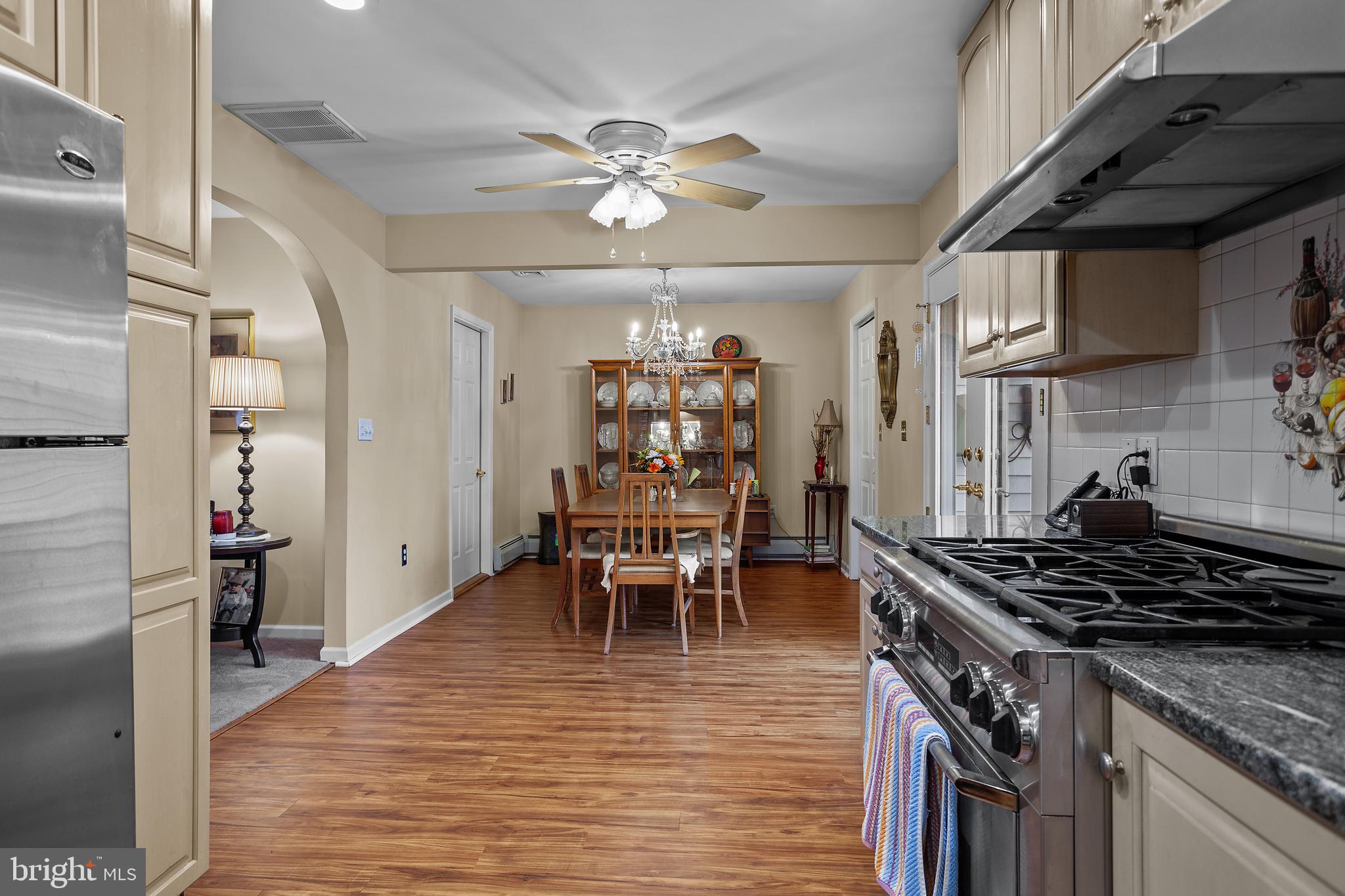 26 Crystal Road Levittown, PA 19057 - Photo 9 of 25