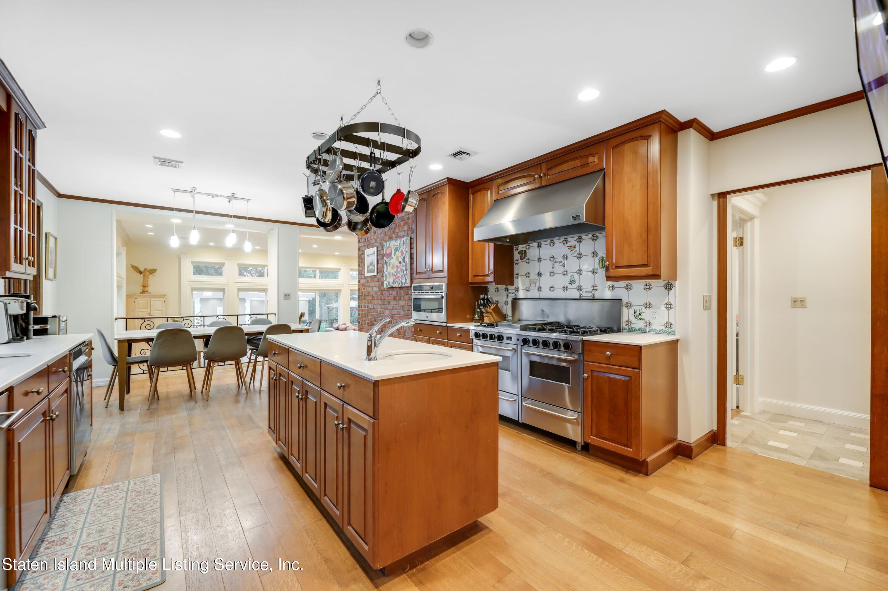255 Benedict Road Staten Island, NY 10304 - Photo 20 of 38 #20
