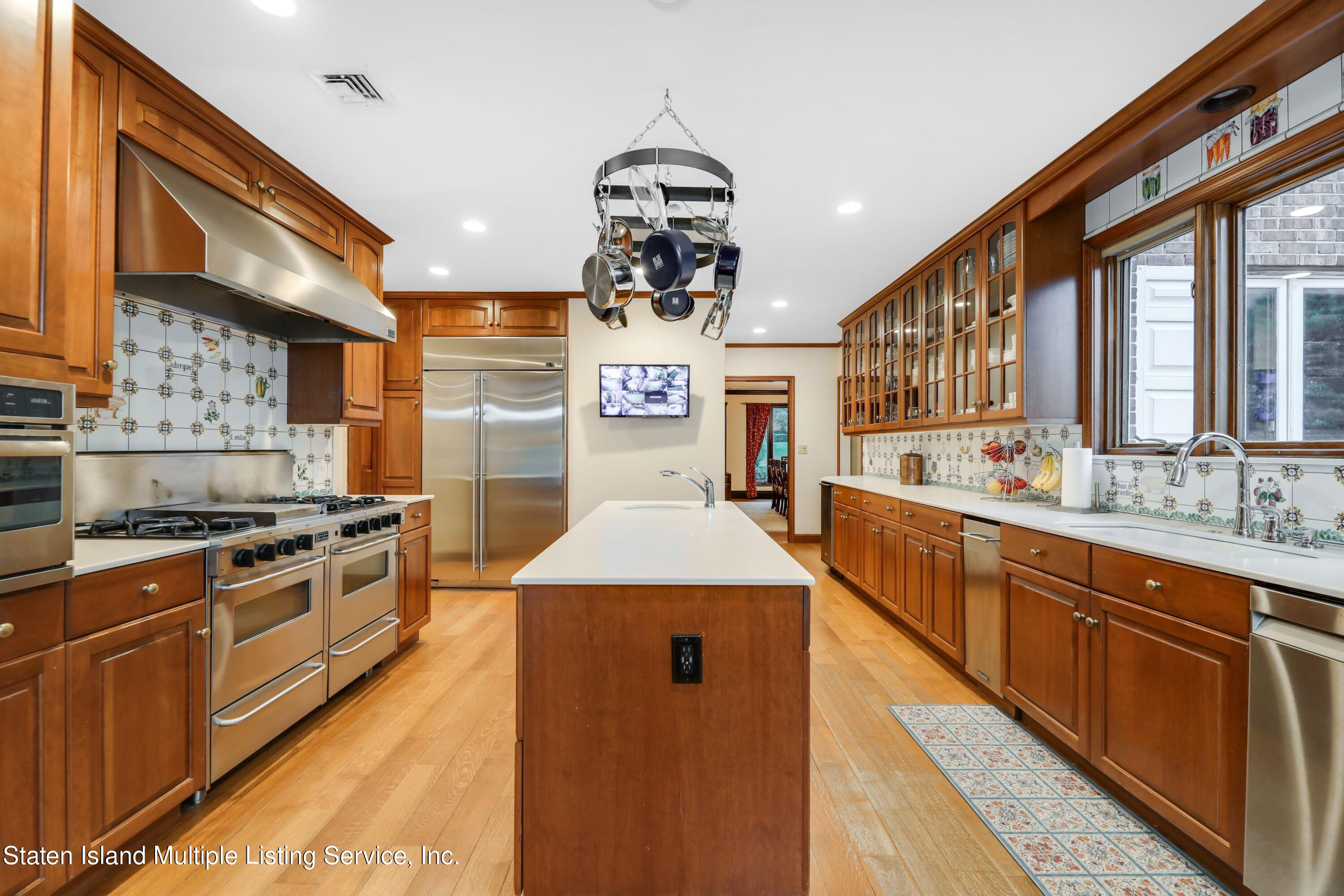 255 Benedict Road Staten Island, NY 10304 - Photo 21 of 38 #21