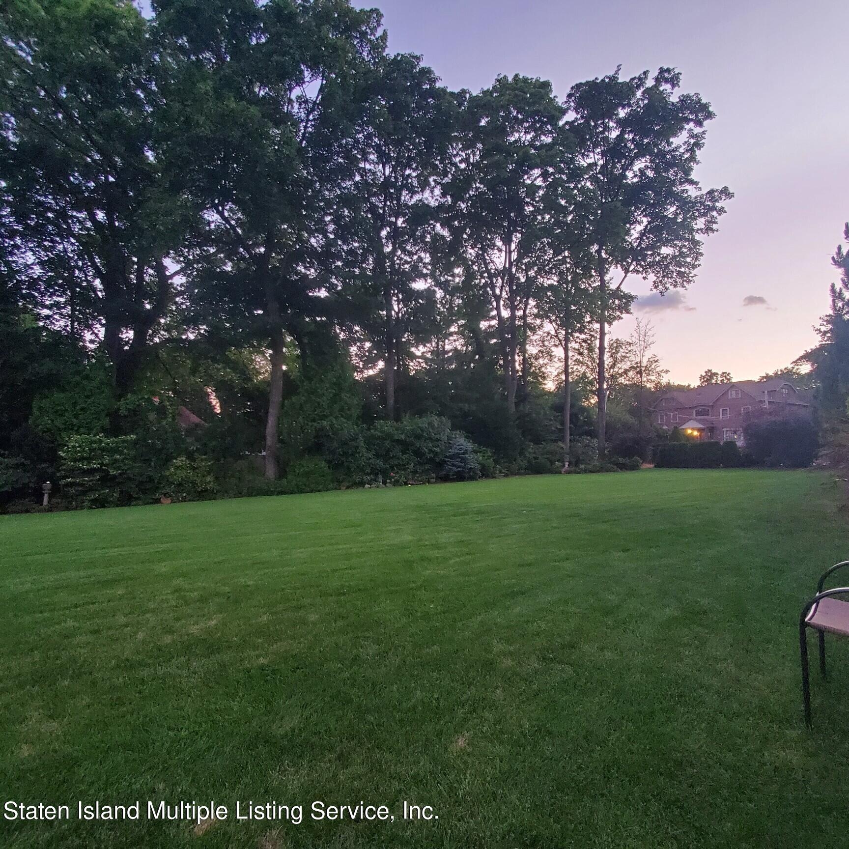 255 Benedict Road Staten Island, NY 10304 - Photo 7 of 38 90