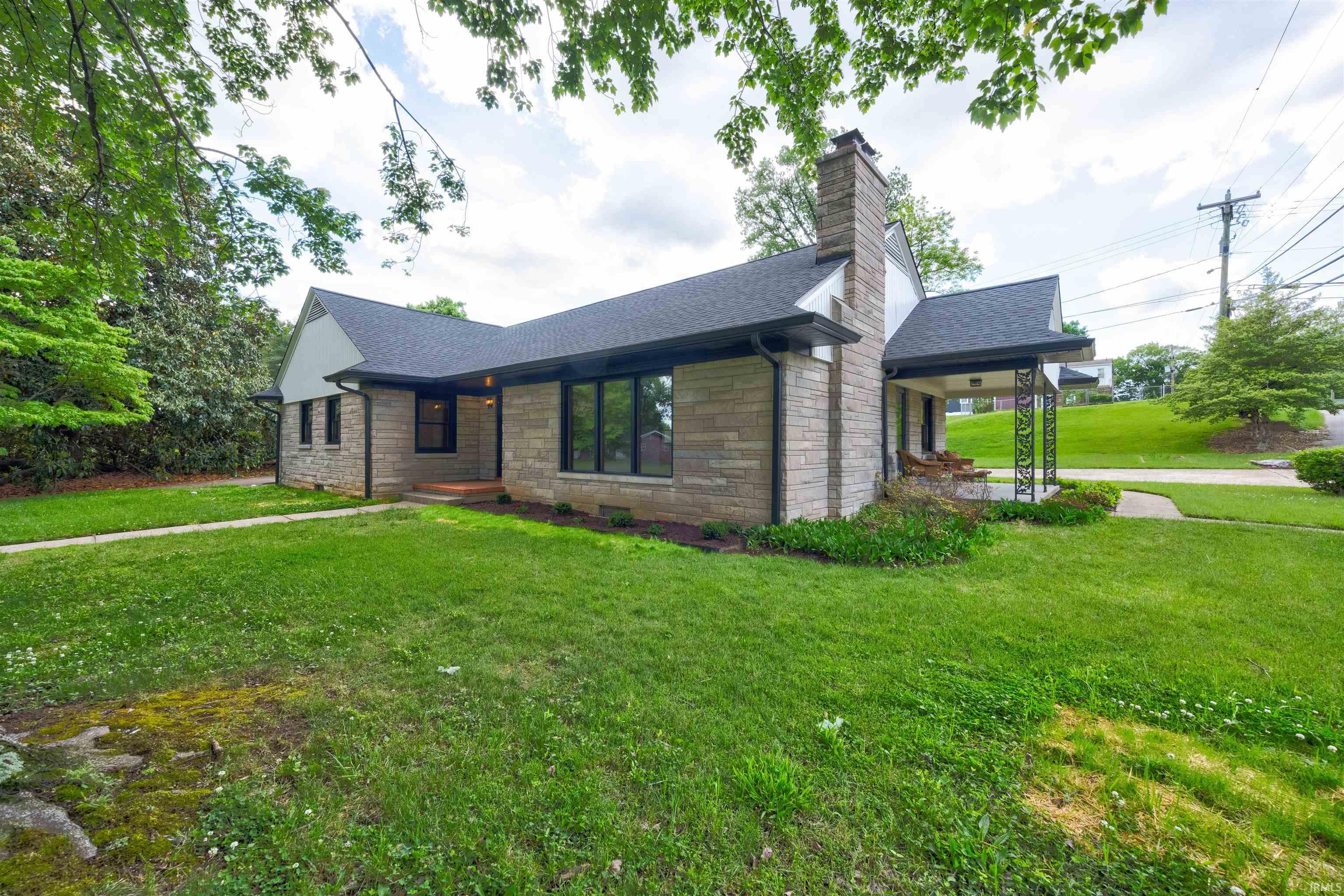 45 12th Street Tell City, IN 47586 - Photo 8 of 36