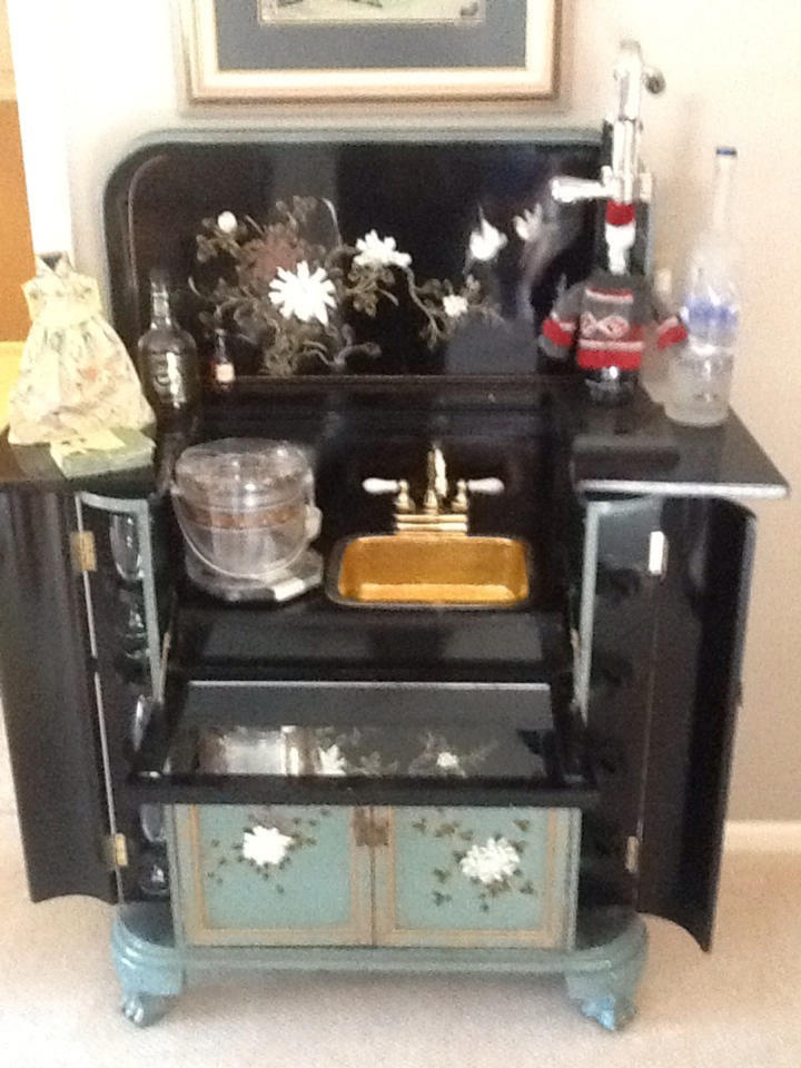 2750 Pointe Circle Greenacres, FL 33413 - Photo 10 of 14 Custom Wet Bar
