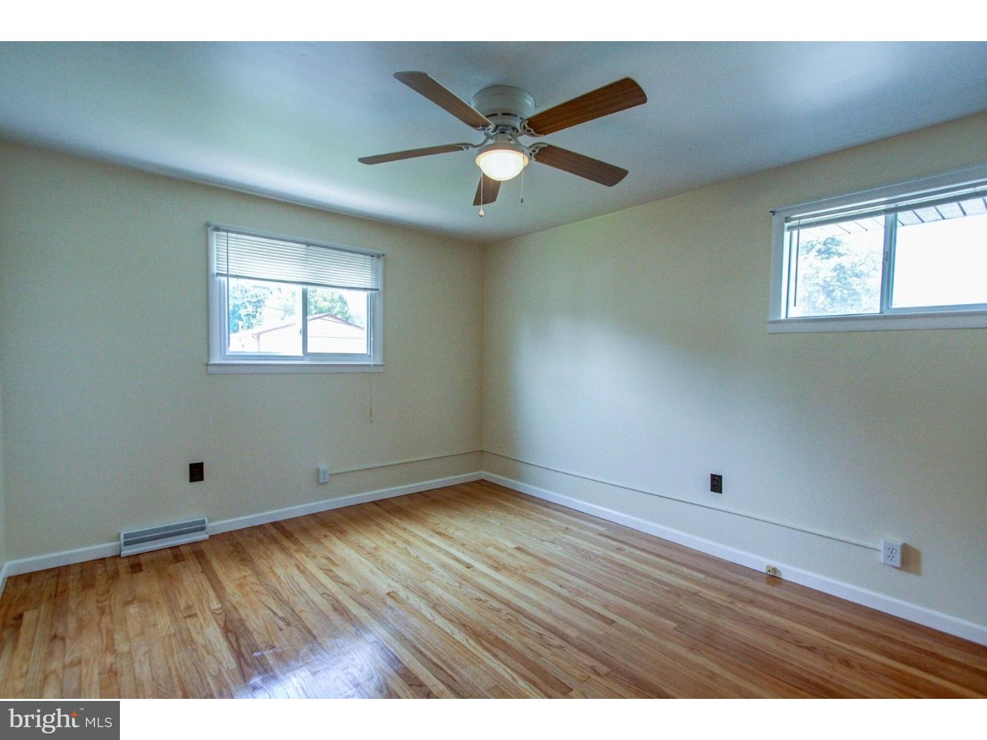 1264 Cloverly Road Warminster, PA 18974 - Photo 16 of 23 Gallery Image 16