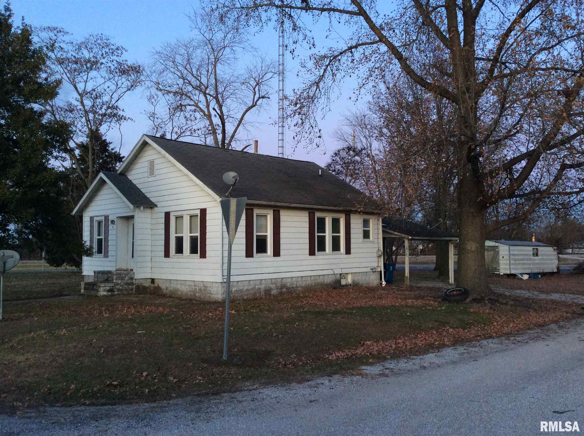 210 West 7th Street Belle Rive, IL 62810 - Photo 1 of 24