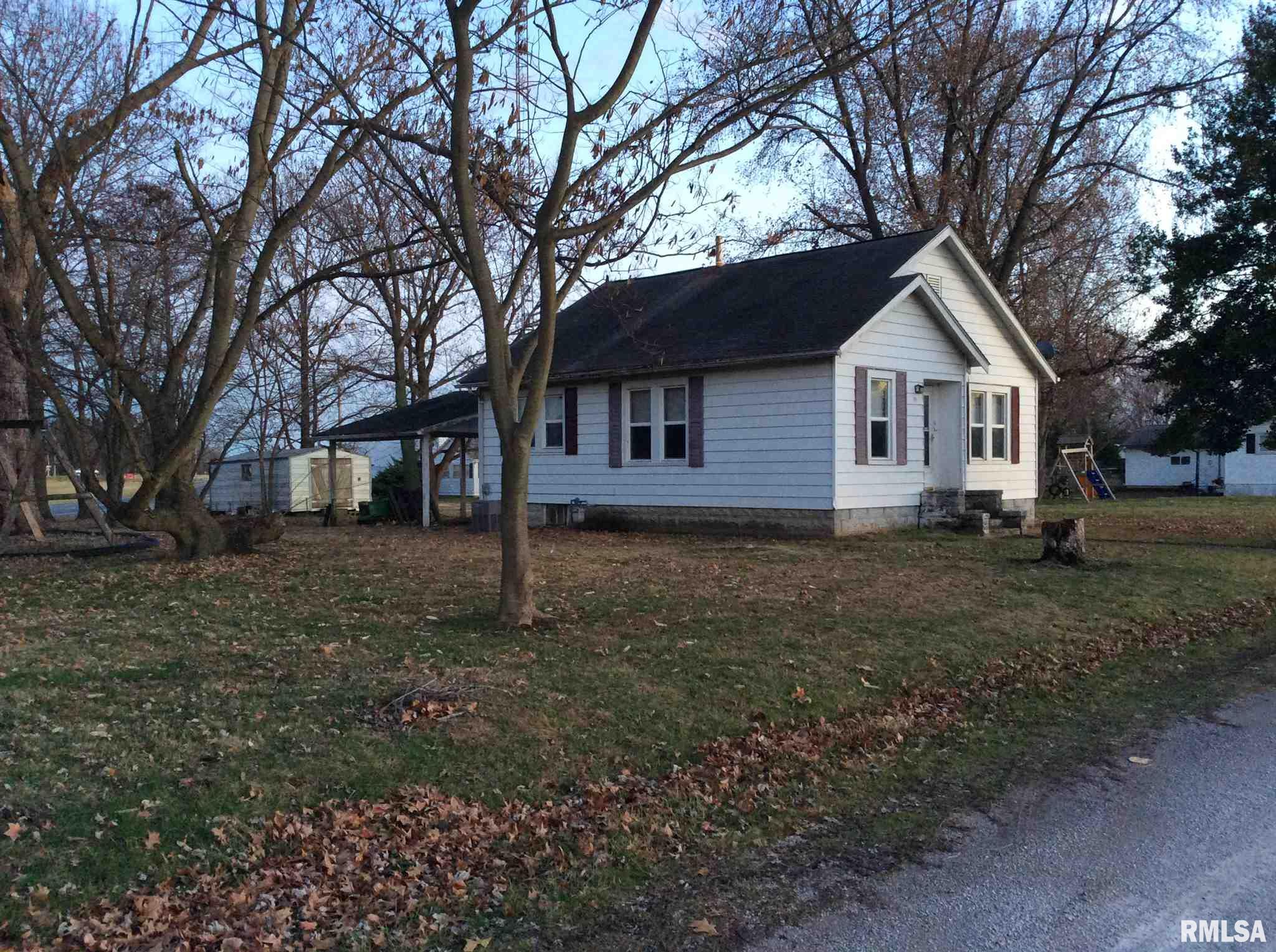 210 West 7th Street Belle Rive, IL 62810 - Photo 2 of 24