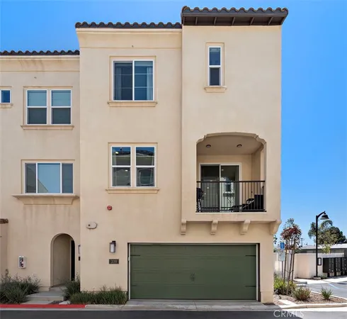 $4,800 | 339 Ford Road, Costa Mesa, CA 92627