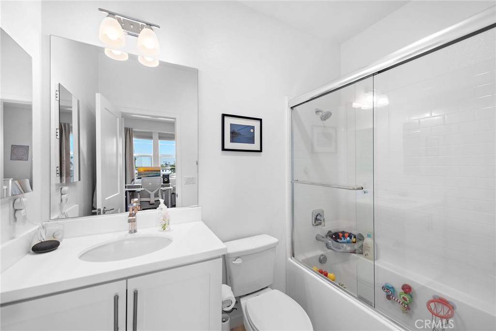 339 Ford Road Costa Mesa, CA 92627 - Photo 18 of 24