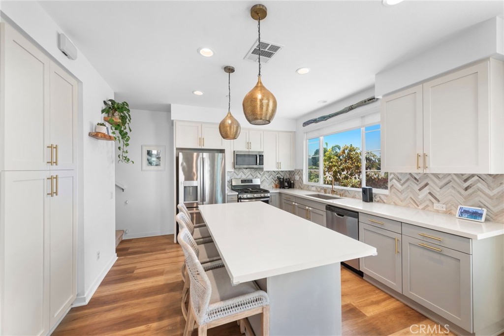 339 Ford Road Costa Mesa, CA 92627 - Photo 6 of 24