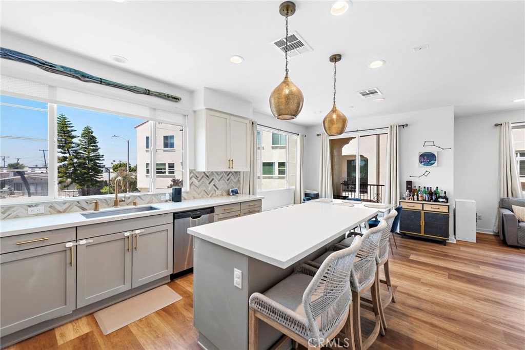 339 Ford Road Costa Mesa, CA 92627 - Photo 8 of 24