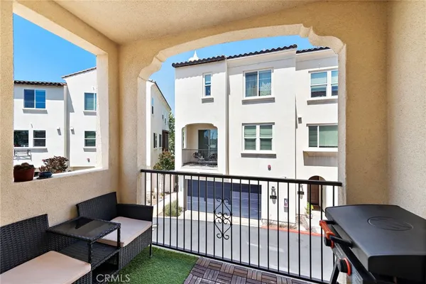 $4,800 | 339 Ford Road, Costa Mesa, CA 92627