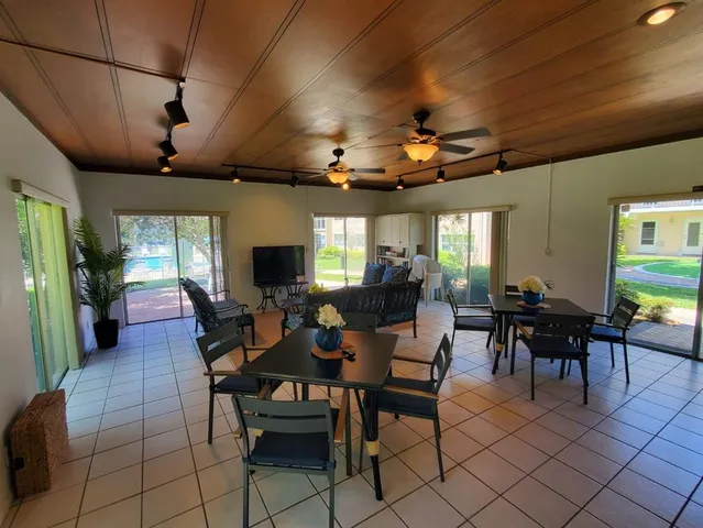 $2,400 | 1481 South Ocean Boulevard, Unit 308, Lauderdale-by-the-Sea, FL 33062