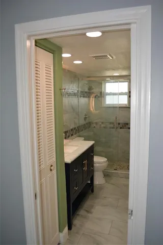 $2,400 | 1481 South Ocean Boulevard, Unit 308, Lauderdale-by-the-Sea, FL 33062