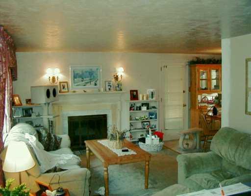 4849 Baptist Road Whitehall, PA 15227 - Photo 4 of 8 Gallery Image 4