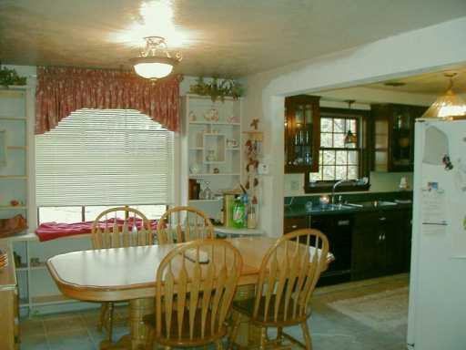 4849 Baptist Road Whitehall, PA 15227 - Photo 6 of 8 Gallery Image 6