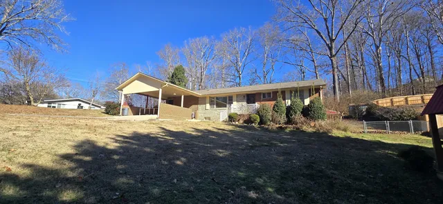 $245,000 | 328 North Dogwood Road, Powell, TN 37849