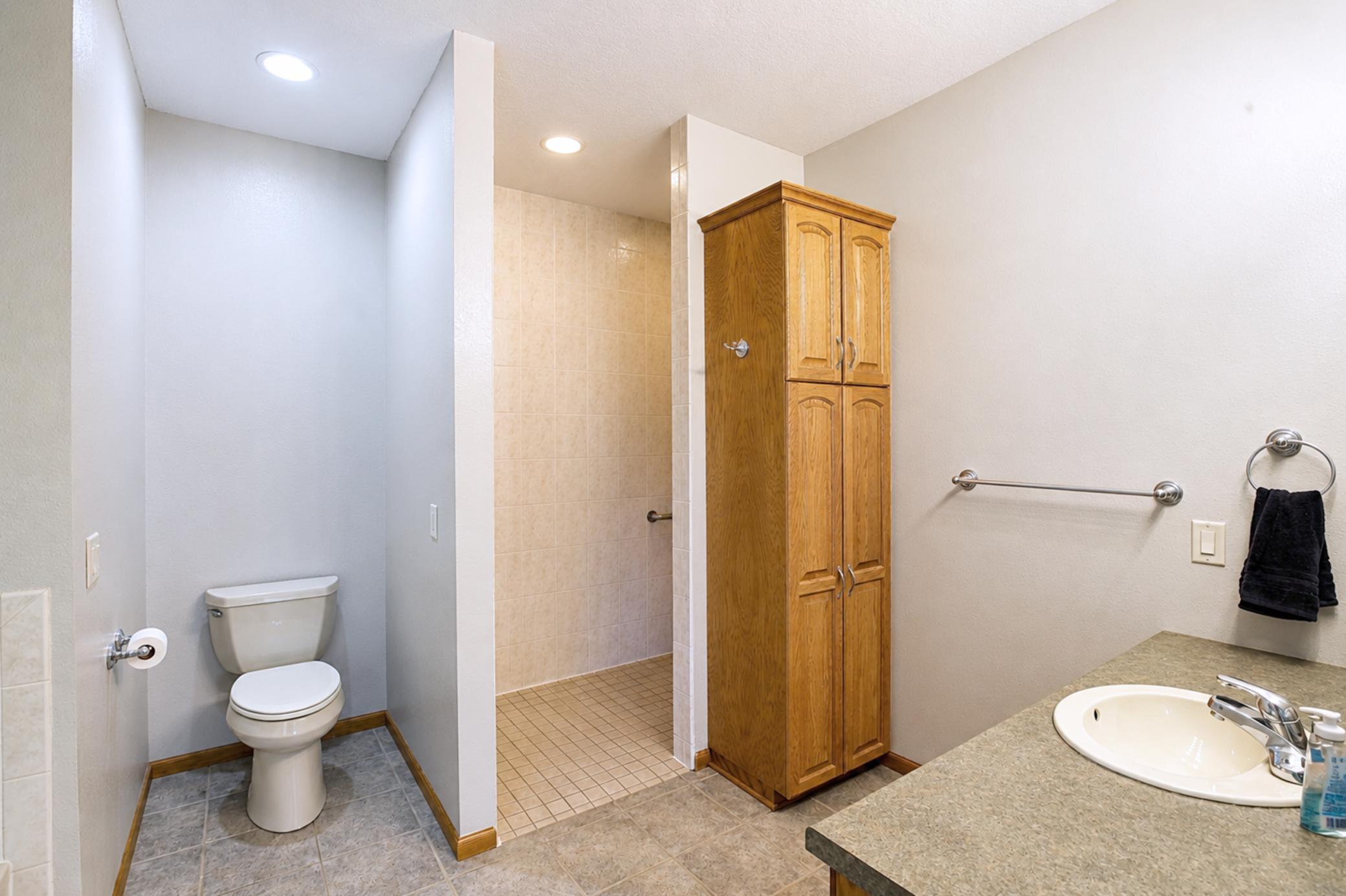 1901 16th Street Southwest Austin, MN 55912 - Photo 20 of 61