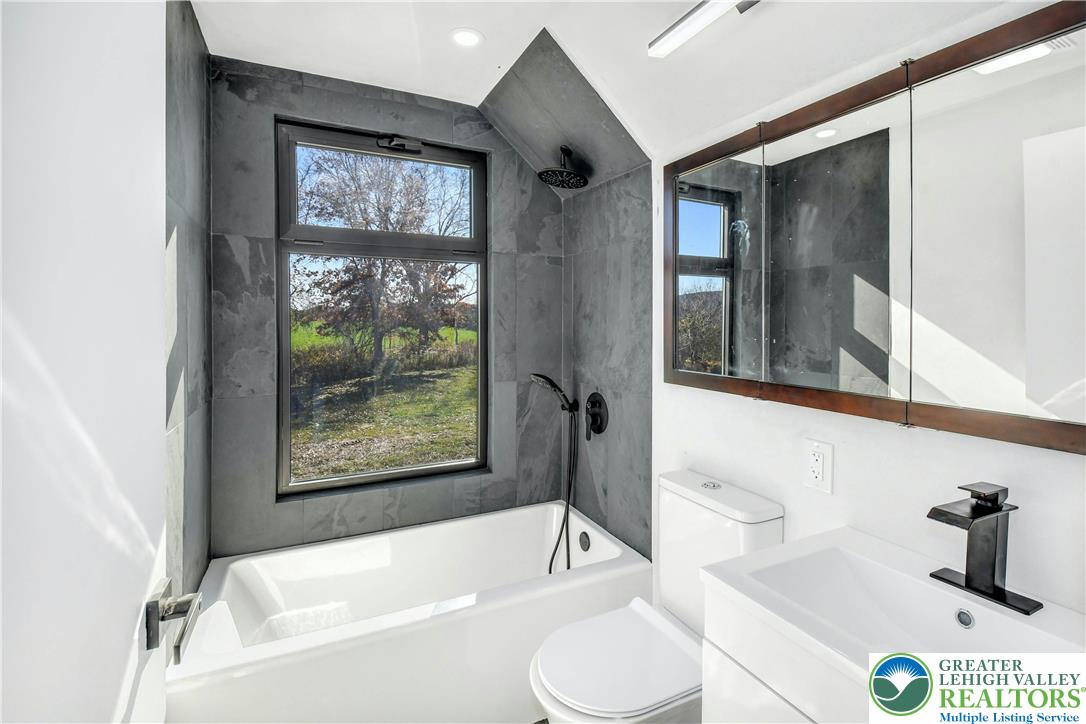 820 Spring Hill Road Riegelsville, PA 18077 - Photo 48 of 57