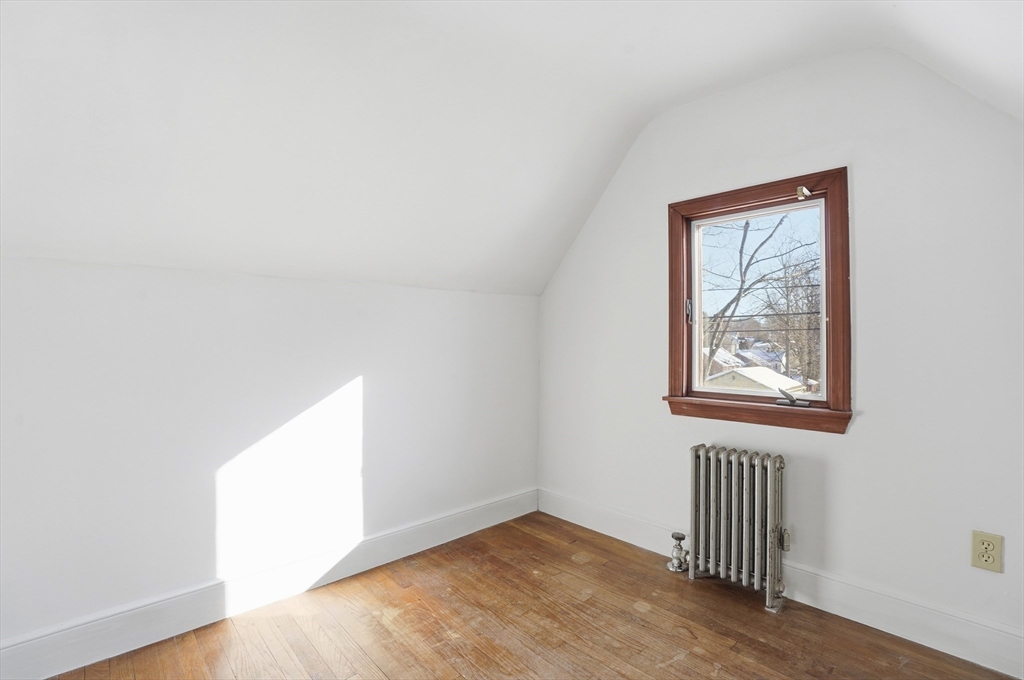 12 Cardinal Road Worcester, MA 01602 - Photo 21 of 31