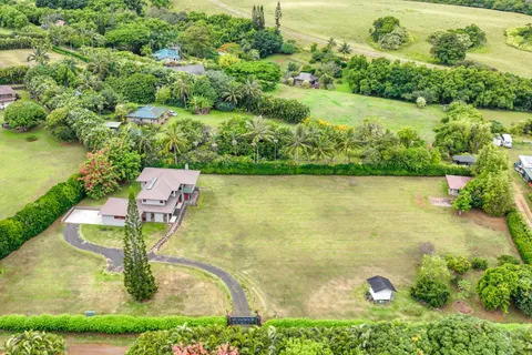 $2,750,000 | 4564 Kapuna Road, Kilauea, HI 96754