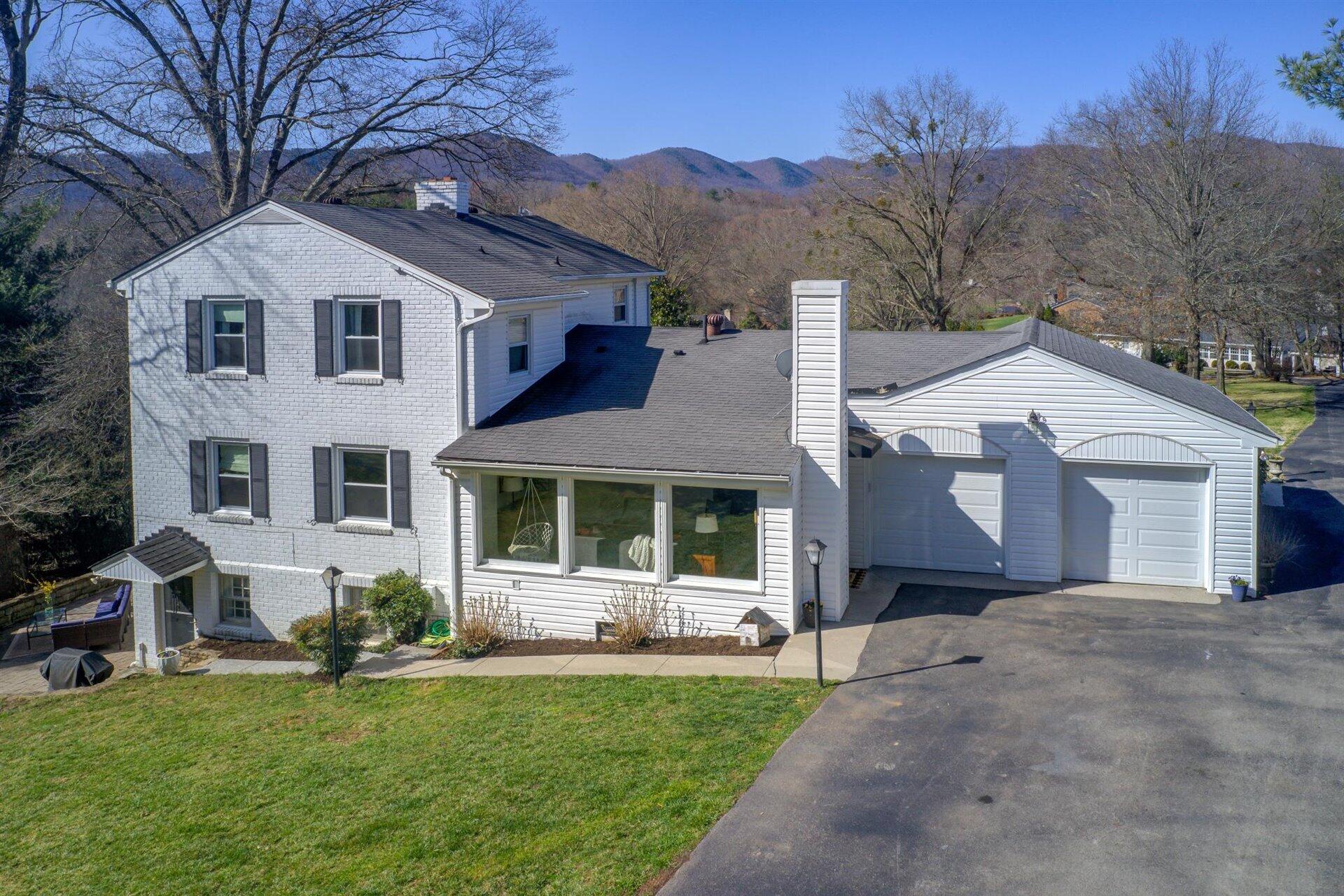 5460 Wynne Road Roanoke, VA 24018 - Photo 1 of 49 Main