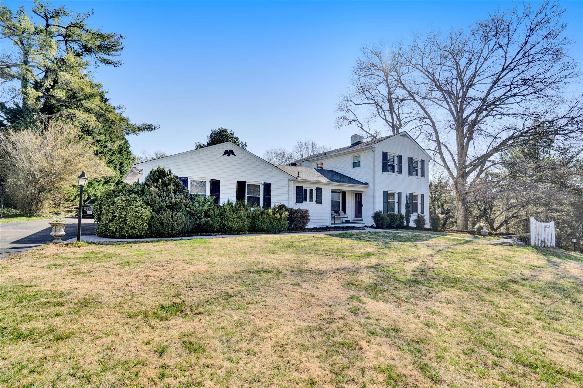 5460 Wynne Road Roanoke, VA 24018 - Photo 3 of 49 02-DSC5785