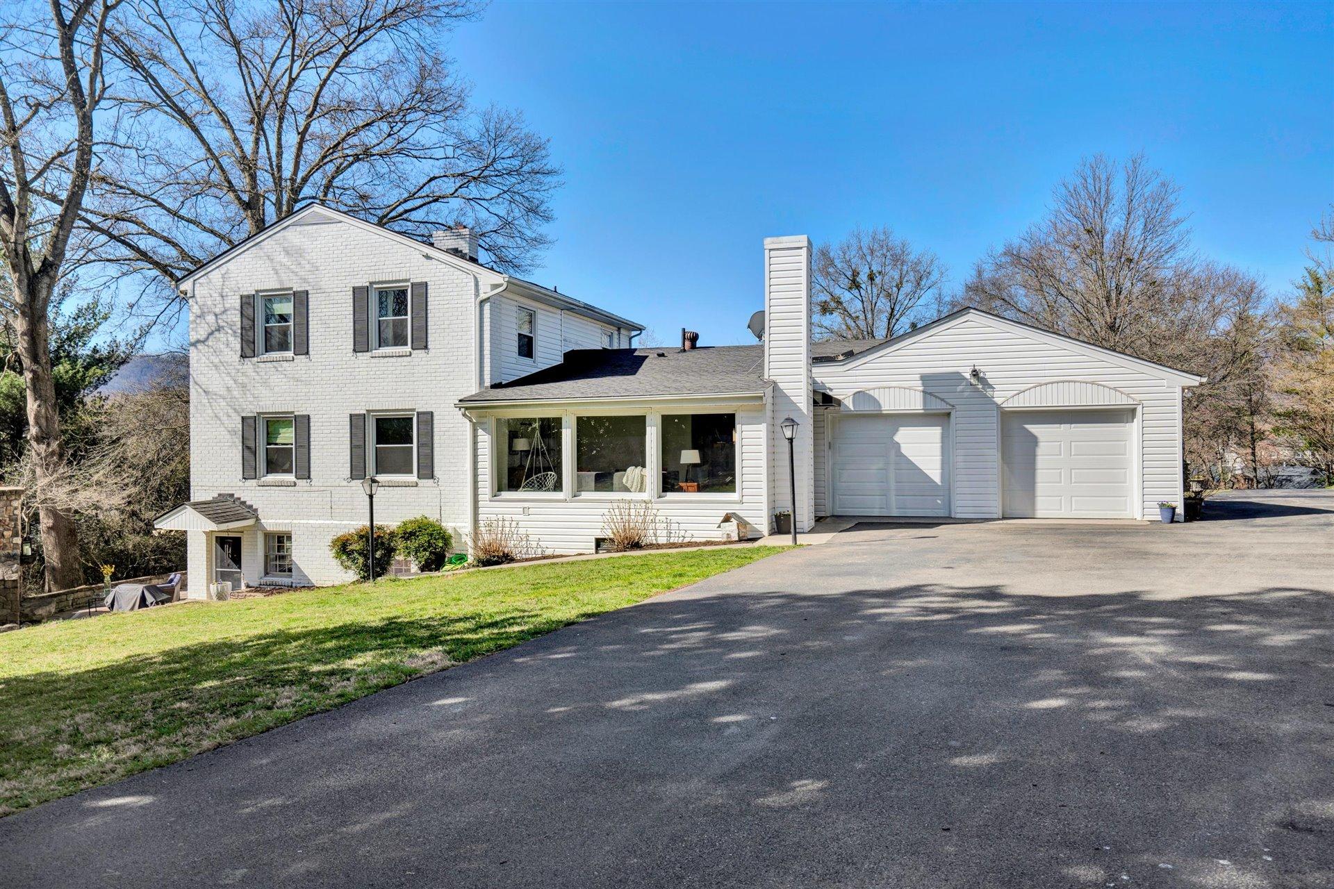5460 Wynne Road Roanoke, VA 24018 - Photo 4 of 49 03-DSC5825