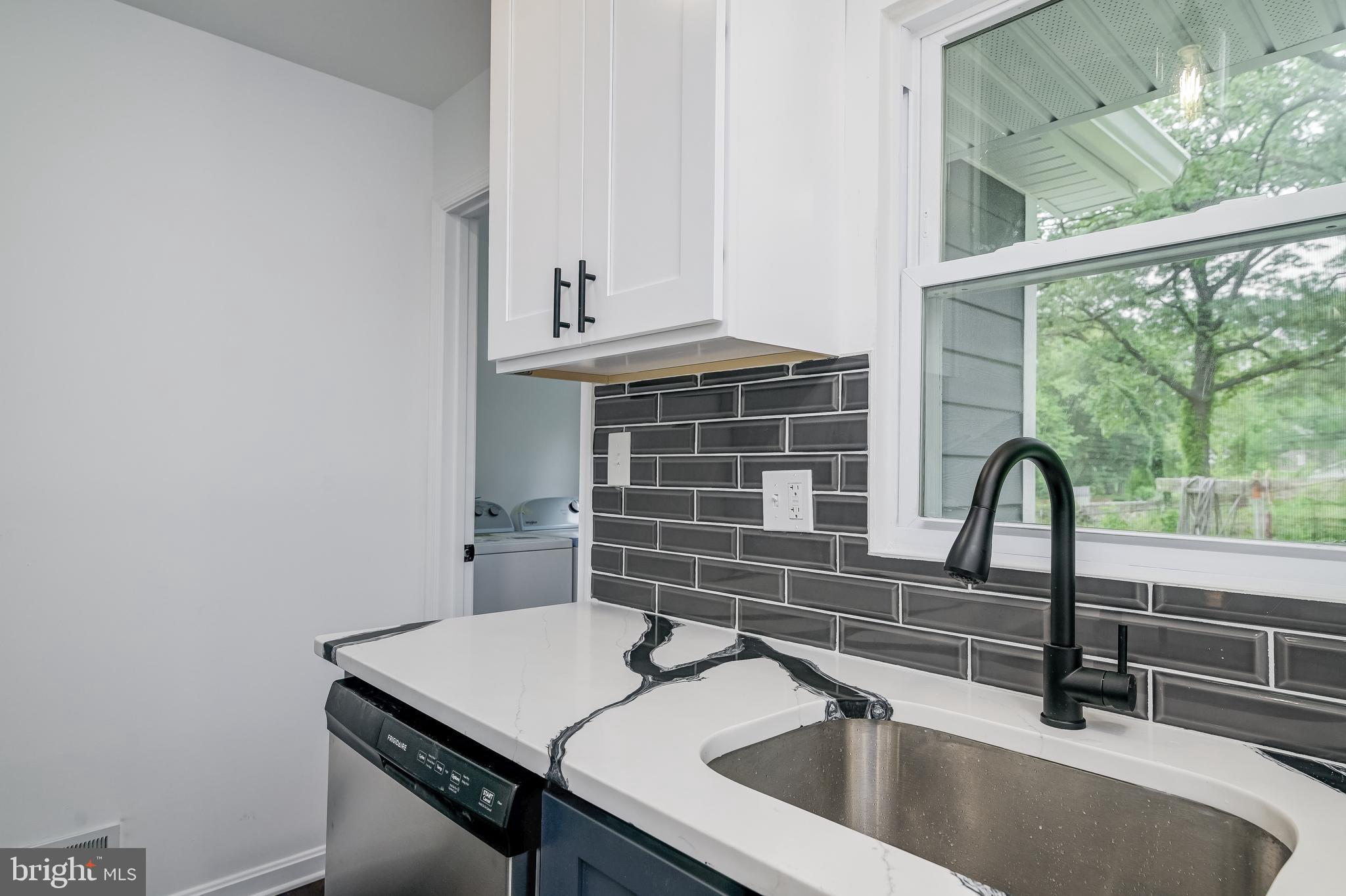4805 Whitfield Chapel Road Lanham, MD 20706 - Photo 20 of 49 Kitchen