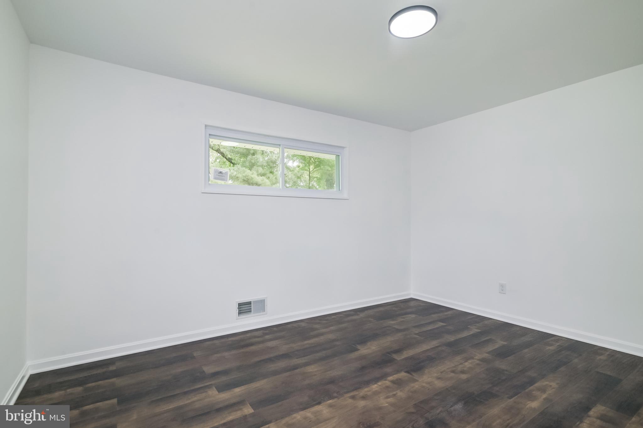 4805 Whitfield Chapel Road Lanham, MD 20706 - Photo 29 of 49 Bedroom
